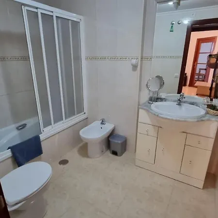 Beautiful Apartment With Terrace In Vila Apartmán Vilagarcia de Arousa